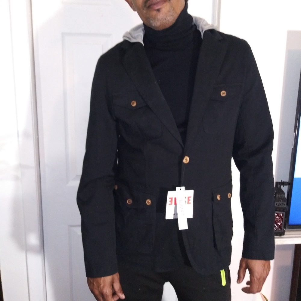 Mens Edge jacket with removable hood